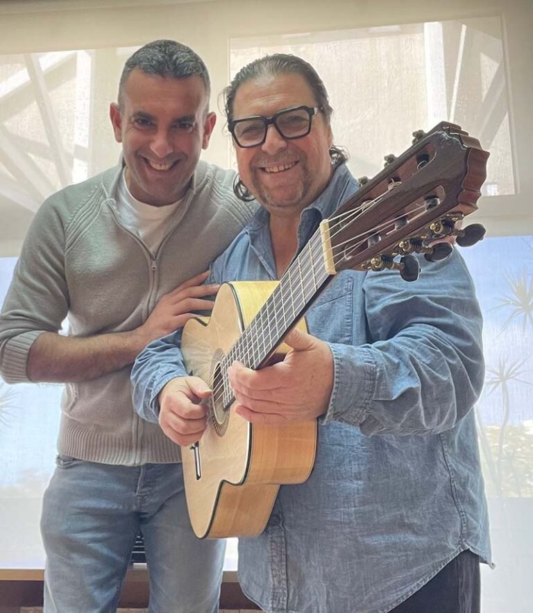 amigos miguel franco guitarrero